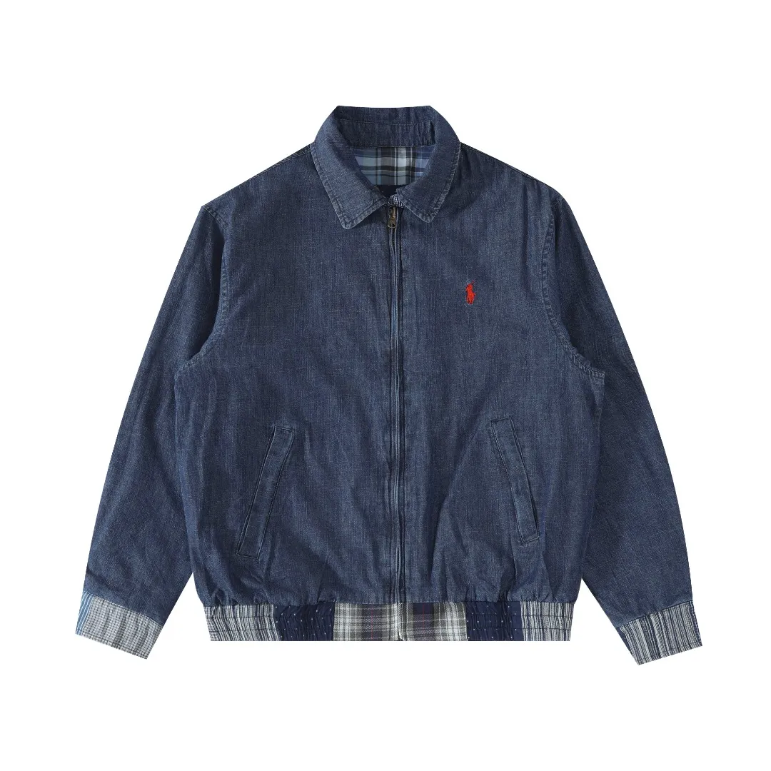 P470 #R15 Ralph Lauren Tokyo limited reversible spliced denim jacket. Catwalk style. Heavy work splicing. Tokyo limited catwalk style. Not available in China. Reversible design. Buying one is equal to buying two. The whole garment is washed and distressed. Heavy work and splicing. Maximum fabric loss. No complicated copywriting. Self-observation of details. Shipping is time-consuming and labor-intensive. If you like it, hurry up and be first to arrive. SIZE: S M L XL Length: 64/66/68/70 Bust: 116/120/124/128 Shoulder width: 52/53/54/55 Sleeve length: 57/58/59/60 Hem: 90/92/94/96 (elastic)